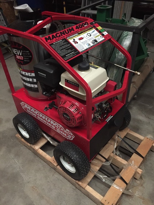 NEW 2017 HOT WATER  SELF CONTAINED PRESSURE WASHER