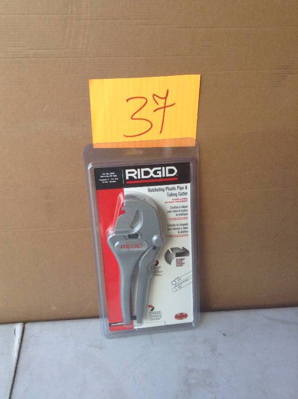 Ridgid Ratcheting Plastic Pipe and tubing cutter New