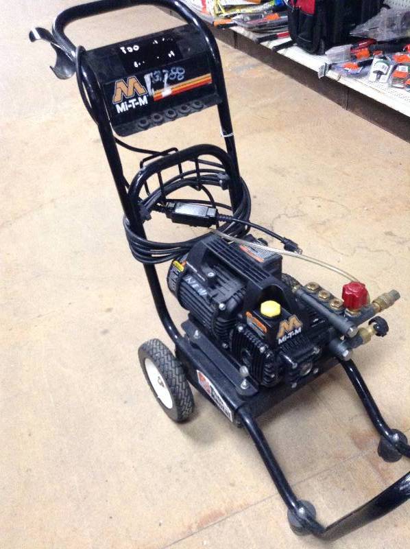 Mi-T-M� 1,400 PSI ChoreMaster� Power Washer in working conditions water hose and gun are not include