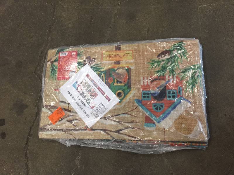 Home Accents Holiday Winter Birdhouse Burlap 18 in x 30 in