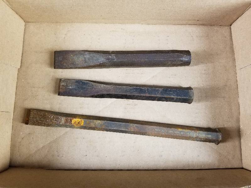 lot 109 image: Lot - Chisels