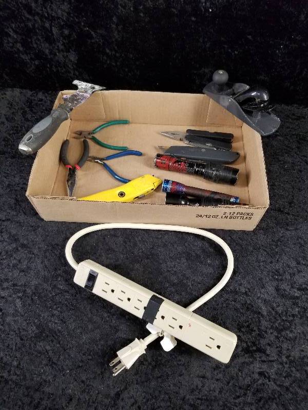 lot 114 image: Lot - Hand Planer & Misc Handtools