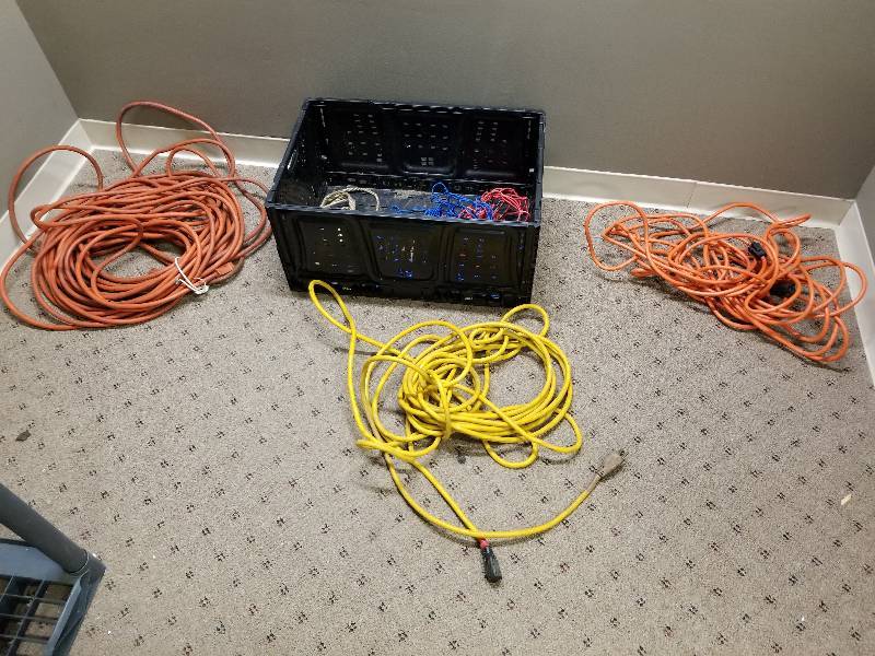 lot 123 image: Lot - Extension Cords