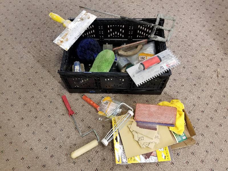 lot 124 image: Lot - Painting Items, Sandpaper, Trowels, etc