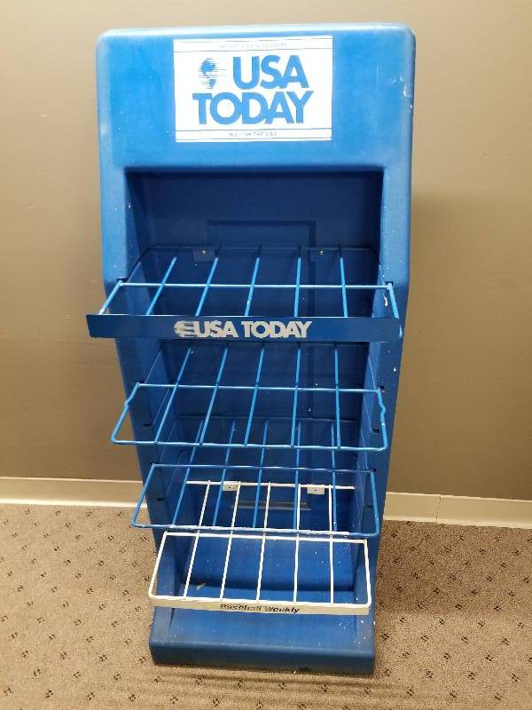 lot 141 image: USA Today Rack