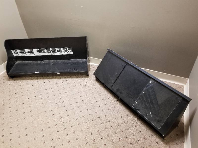 lot 142 image: Lot - Organizer Shelf, 3-Ring Binder Book Holder