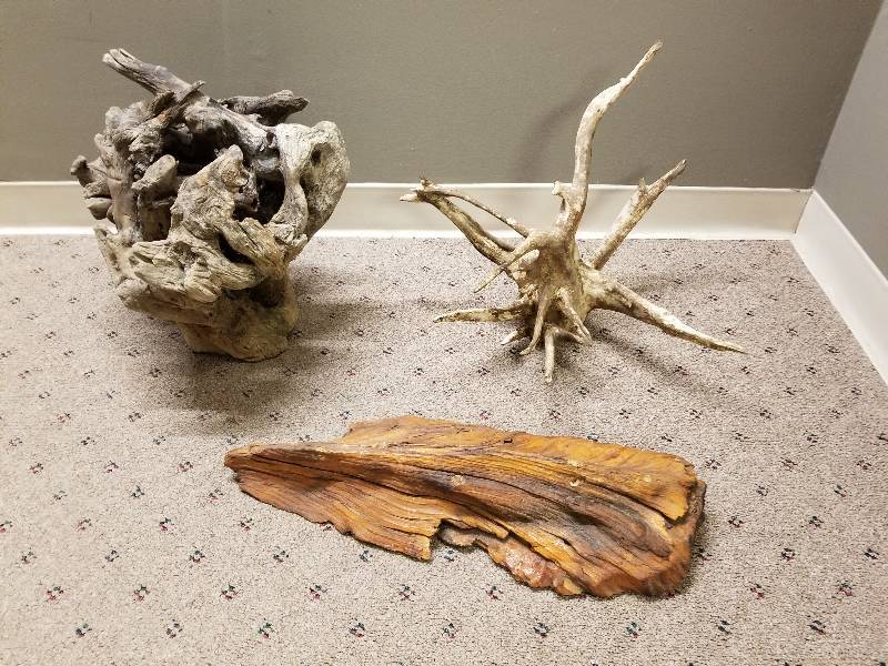 lot 91 image: Lot - Driftwood & Knarled RootWood Burls