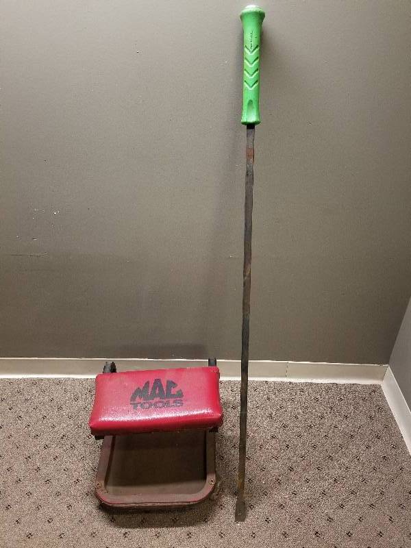 lot 95 image: Lot - Snap On Pry Bar & Mac Tools Cart