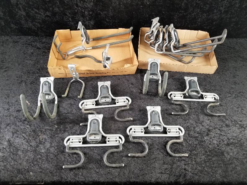 lot 107 image: Lot - Rubbermaid ToolGarage Organizer Hangers
