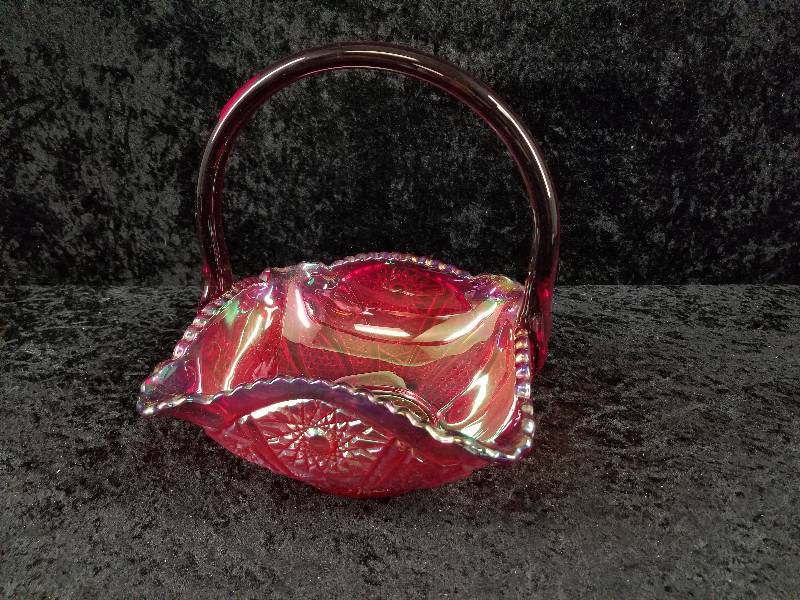 lot 70 image: Carnival Glass 9.5 Basket, Gorgeous