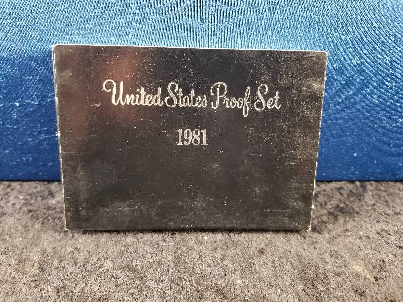 lot 31 image: 1981 US Proof Set