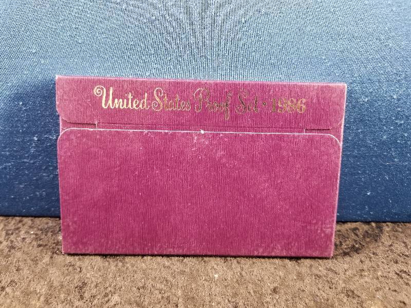 lot 36 image: 1986 US Proof Set