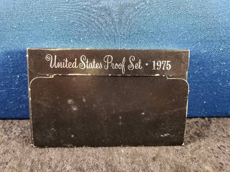 lot 25 image: 1975 US Proof Set