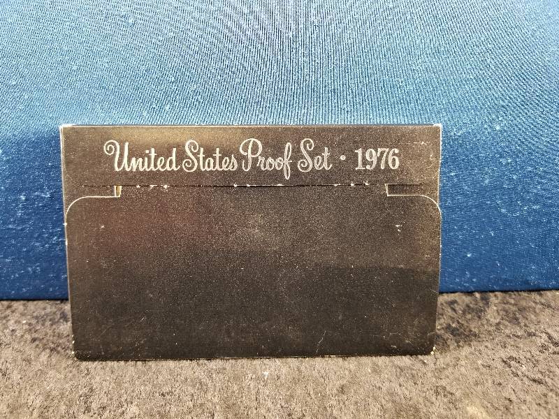 lot 26 image: 1976 US Proof Set