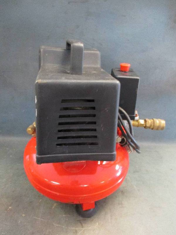 Air compressor
