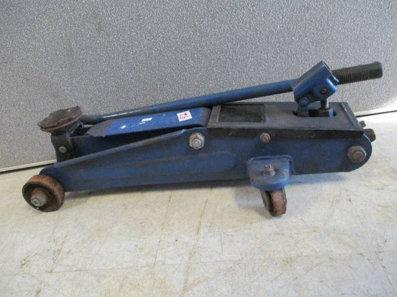 Hydraulic Floor Jack