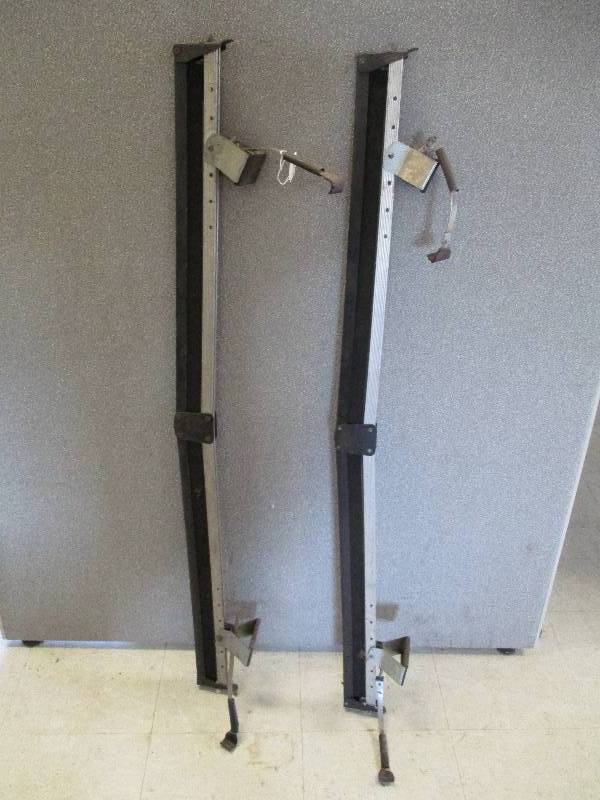 Auto Roof Mounted Ski Rack