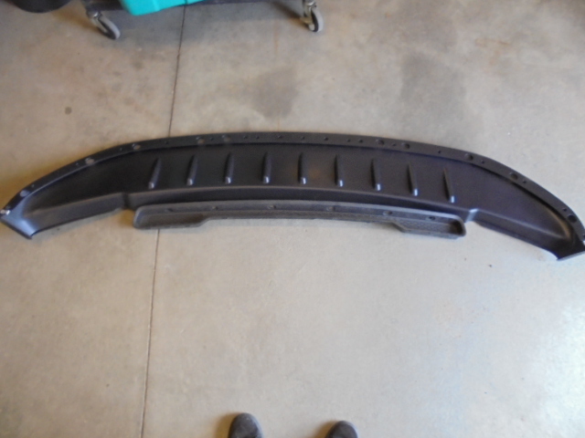 Lower Bumper Air Dam and Insert