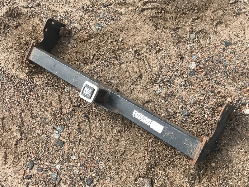 lot 6 image: Reese Trailer Hitch