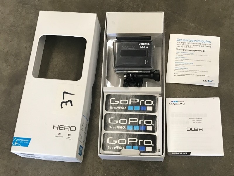 lot 37 image: Go-Pro Hero Camer Set