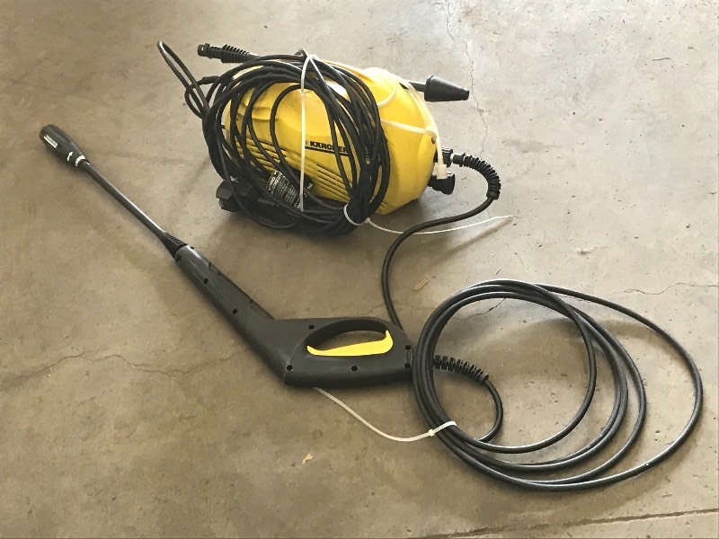 lot 79 image: Karcher Pressure Washer