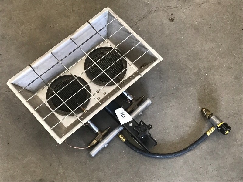 lot 90 image: Mr. Heater LP Heater