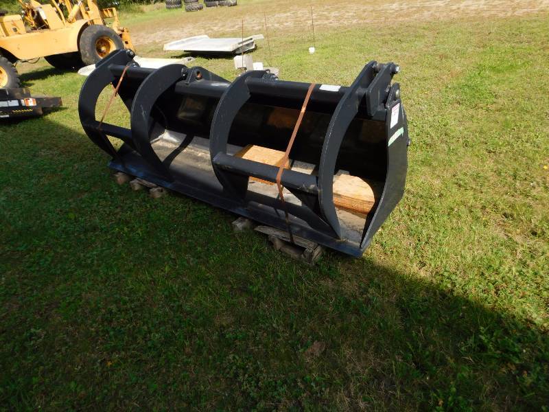 lot 14 image: 90 Major Grapple Bucket