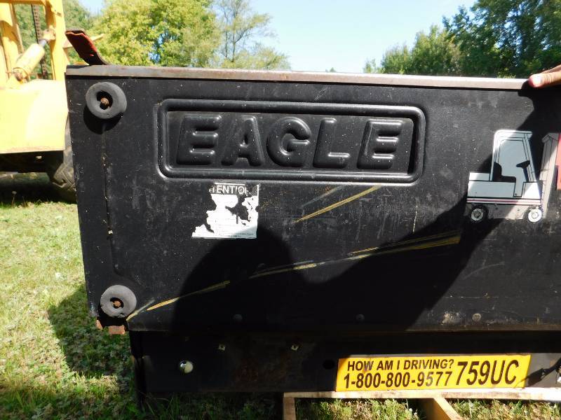 lot 15 image: Eagle Hydraulic Tailgate