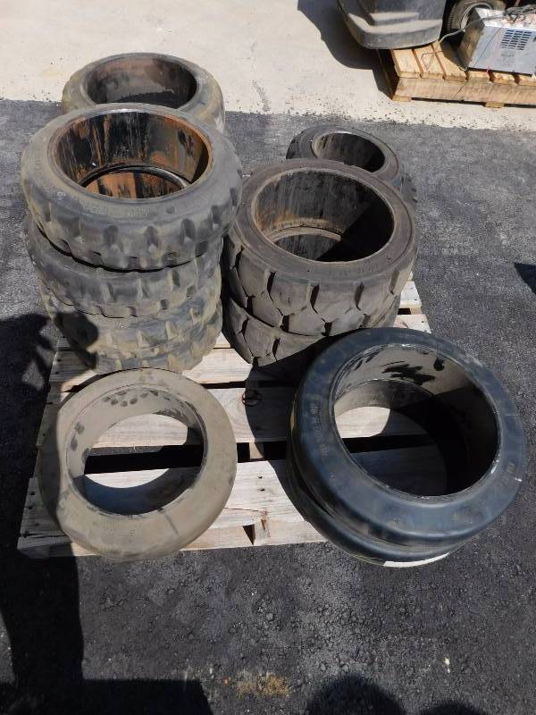lot 30 image: Pallet of Cushion Forklift Tires #1