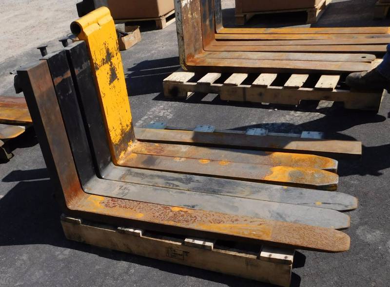 lot 40 image: Misc. Pallet of Forklift Forks