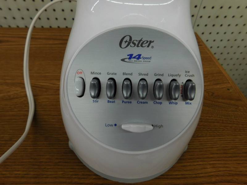 lot 53 image: Oster 14 Speed Blender