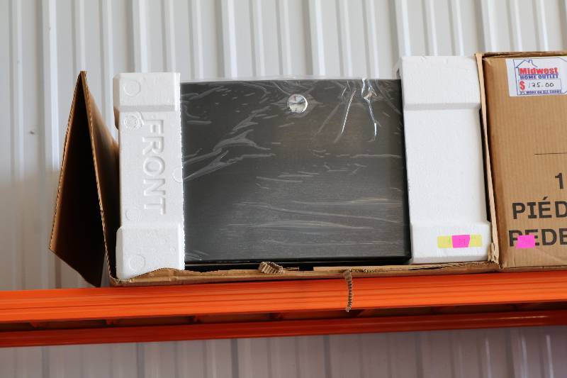 Frigidaire WasherDryer Pedestal