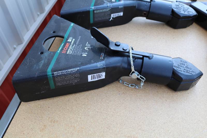 Curt Sleeve Lock Coupler