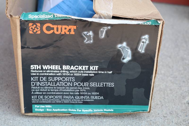 Curt 5th Wheel Bracket Kit