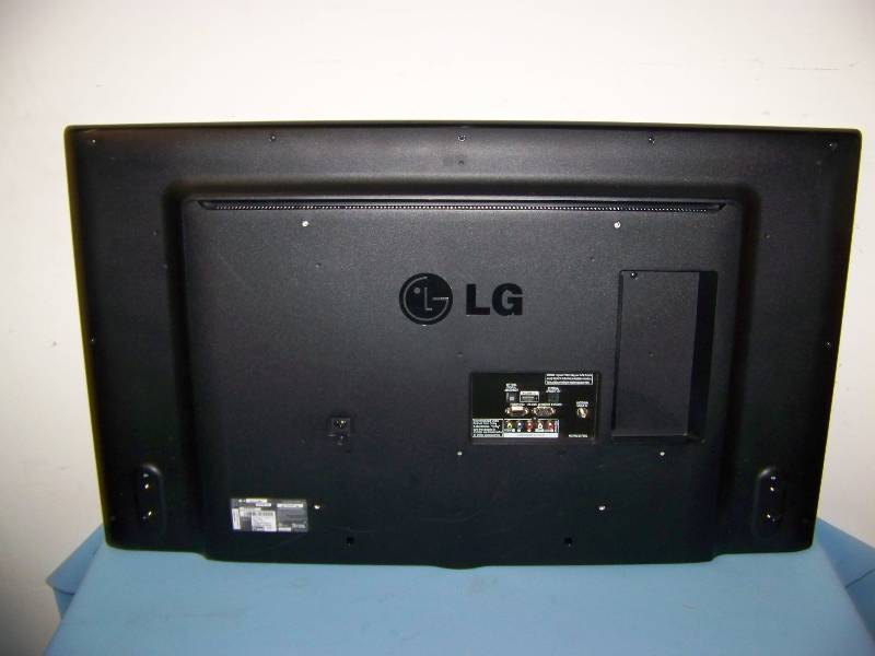 lot 15 image: 47, LG, Ultra-Slim, LED-Backlit LCD, Commercial, HDTV  Televison with Remote Control