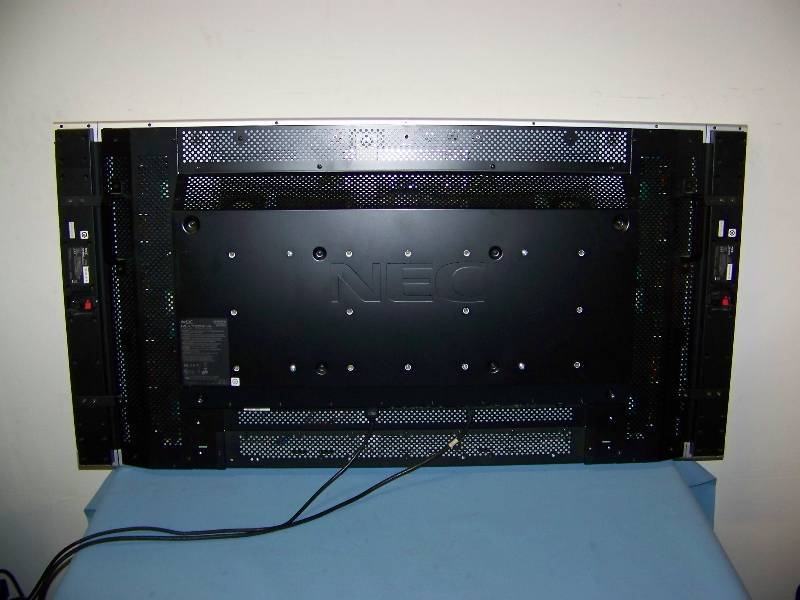 lot 16 image: NEC, Multeos M46, 1080p (Full HD), LCD, Monitor  Display with External Speakers