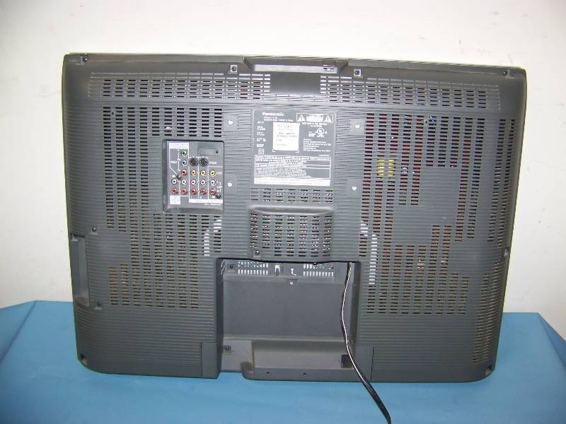 lot 18 image: 32, Panasonic, LCD, HDTV  Television