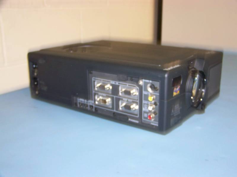 lot 24 image: ViewSonic, PJL855, LCD Projector