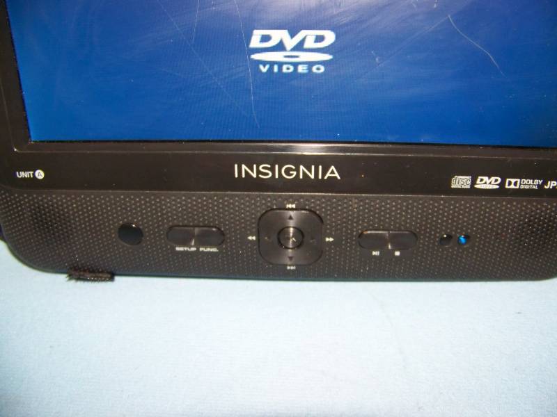 lot 92 image: (2) Insignia, 9, TFT-LCD, Portable DVD Players with Head Rest Mounts and Travel Bag