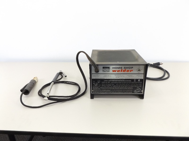 lot 21 image: Powr Kraft Home Shop Welder