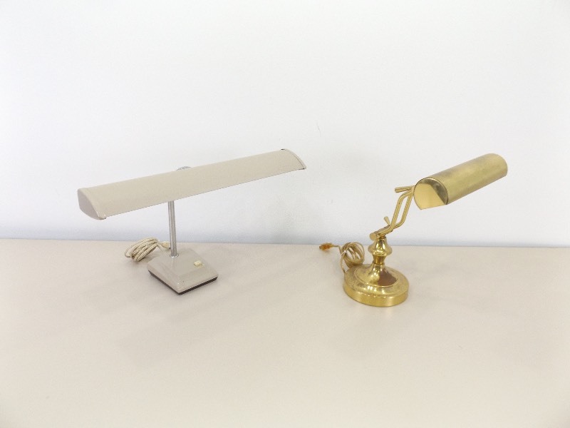 lot 28 image: 2 Vintage DeskPiano Lamps
