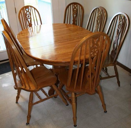 lot 34 image: Table and Chairs