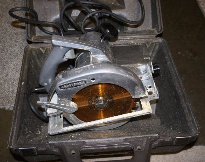 lot 42 image: Circular Saw
