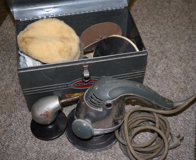 lot 46 image: Power BufferSander
