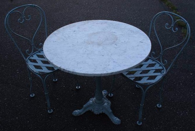 lot 51 image: Antique Cast Iron Patio Table and Vintage Chairs