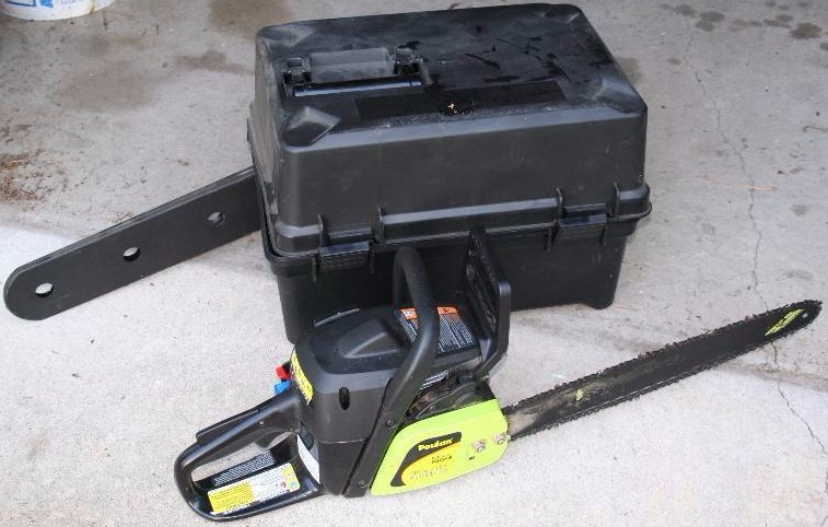 lot 53 image: Chainsaw