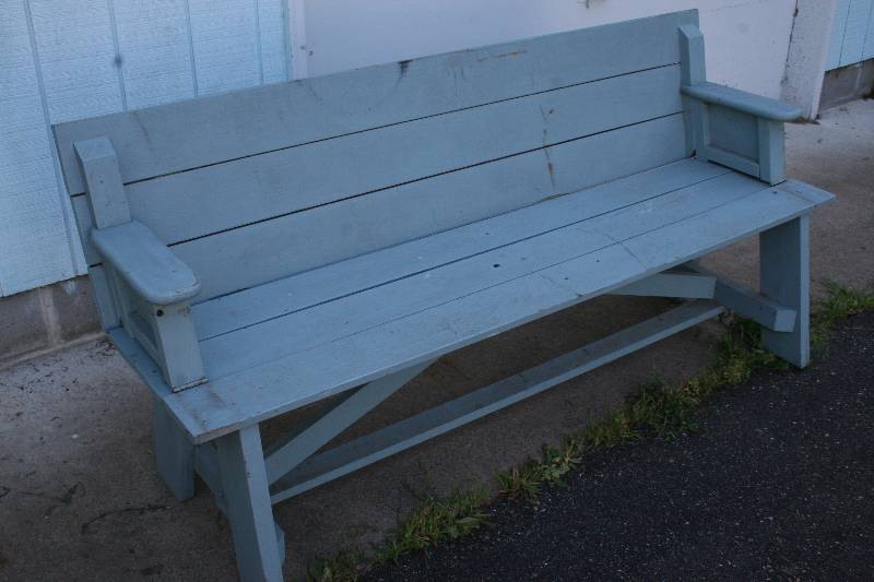 lot 65 image: Outdoor BenchTable