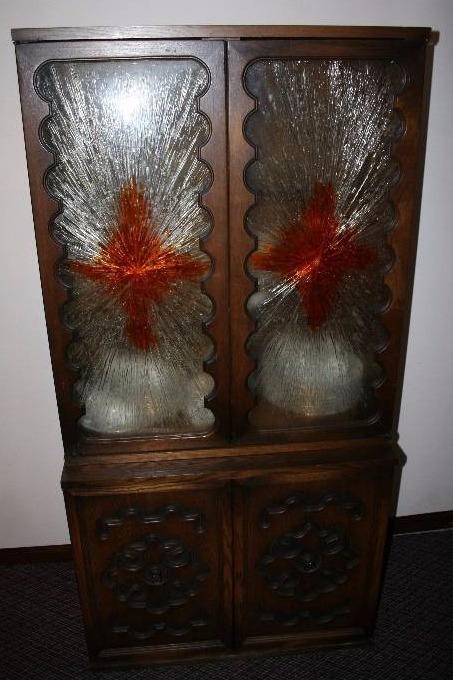 lot 73 image: Unique Vintage Cabinet