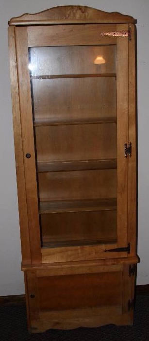 lot 74 image: Vintage Display Cabinet