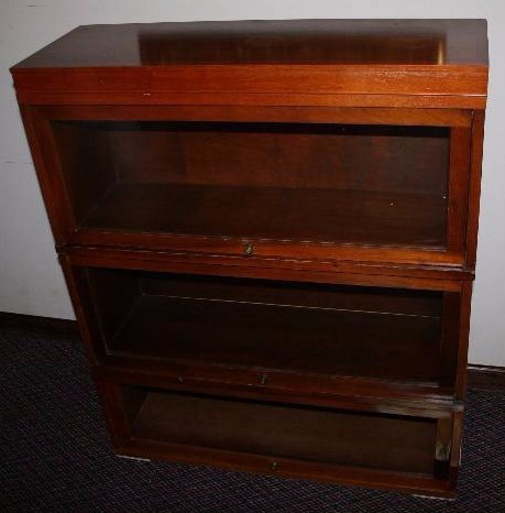 lot 76 image: Vintage Book Case with Glass Doors